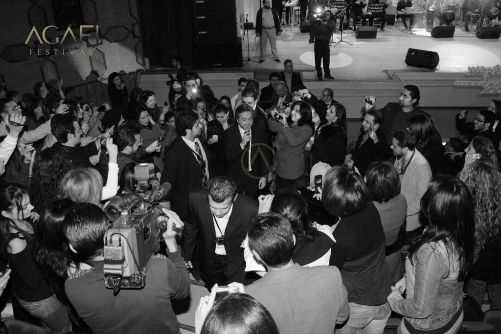 Marwan Khoury captivates the audience at Agafi Festival The Lebanese composer, renowned singer and TV star, Marwan Khoury performed a fabulous night at Agafi Festival 2010 in the Cultural Arabic Center in Latakia city.